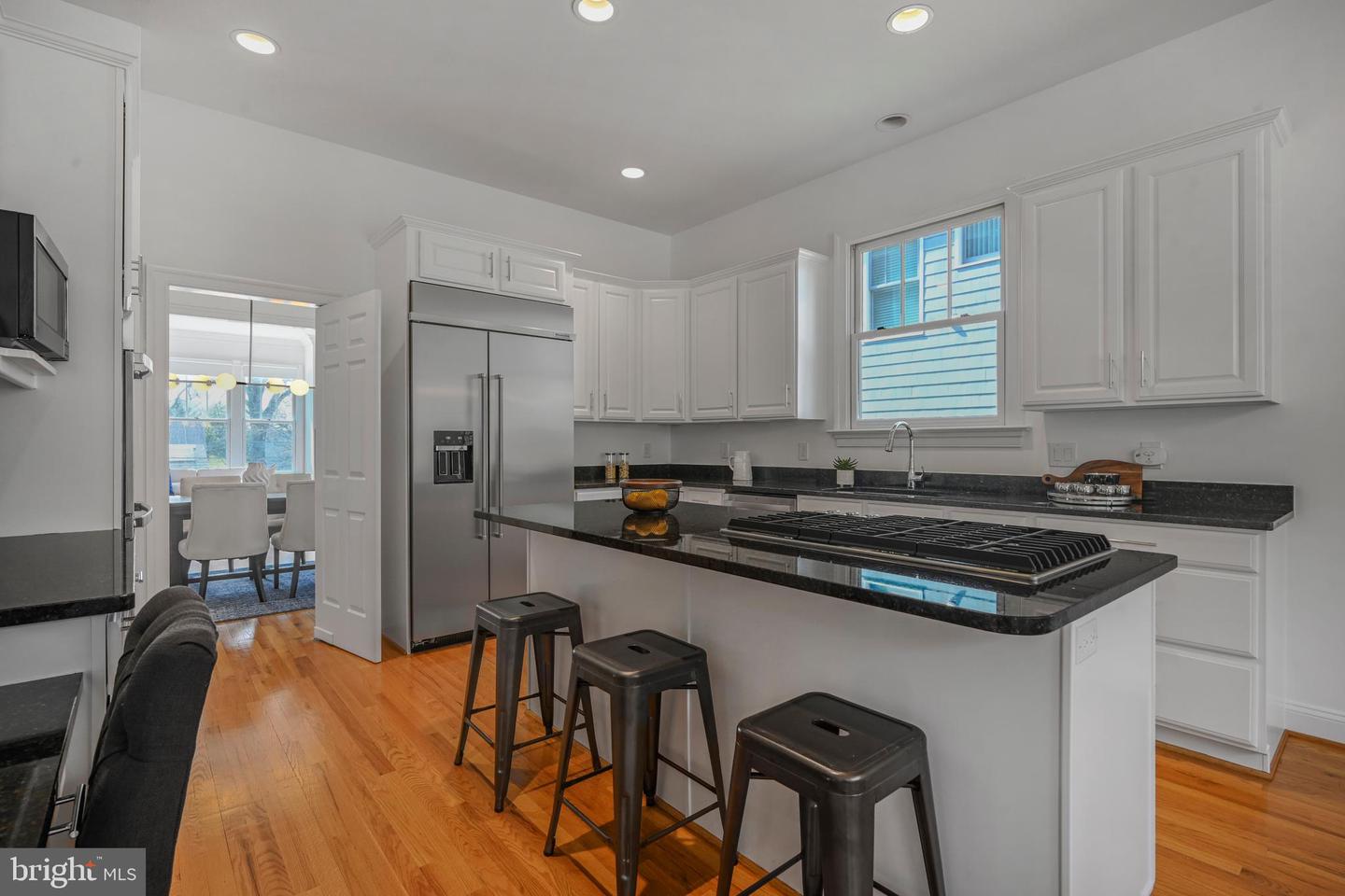 5127 CATHEDRAL AVE NW, WASHINGTON, District Of Columbia 20016, 7 Bedrooms Bedrooms, ,5 BathroomsBathrooms,Residential,For sale,5127 CATHEDRAL AVE NW,DCDC2201526 MLS # DCDC2201526