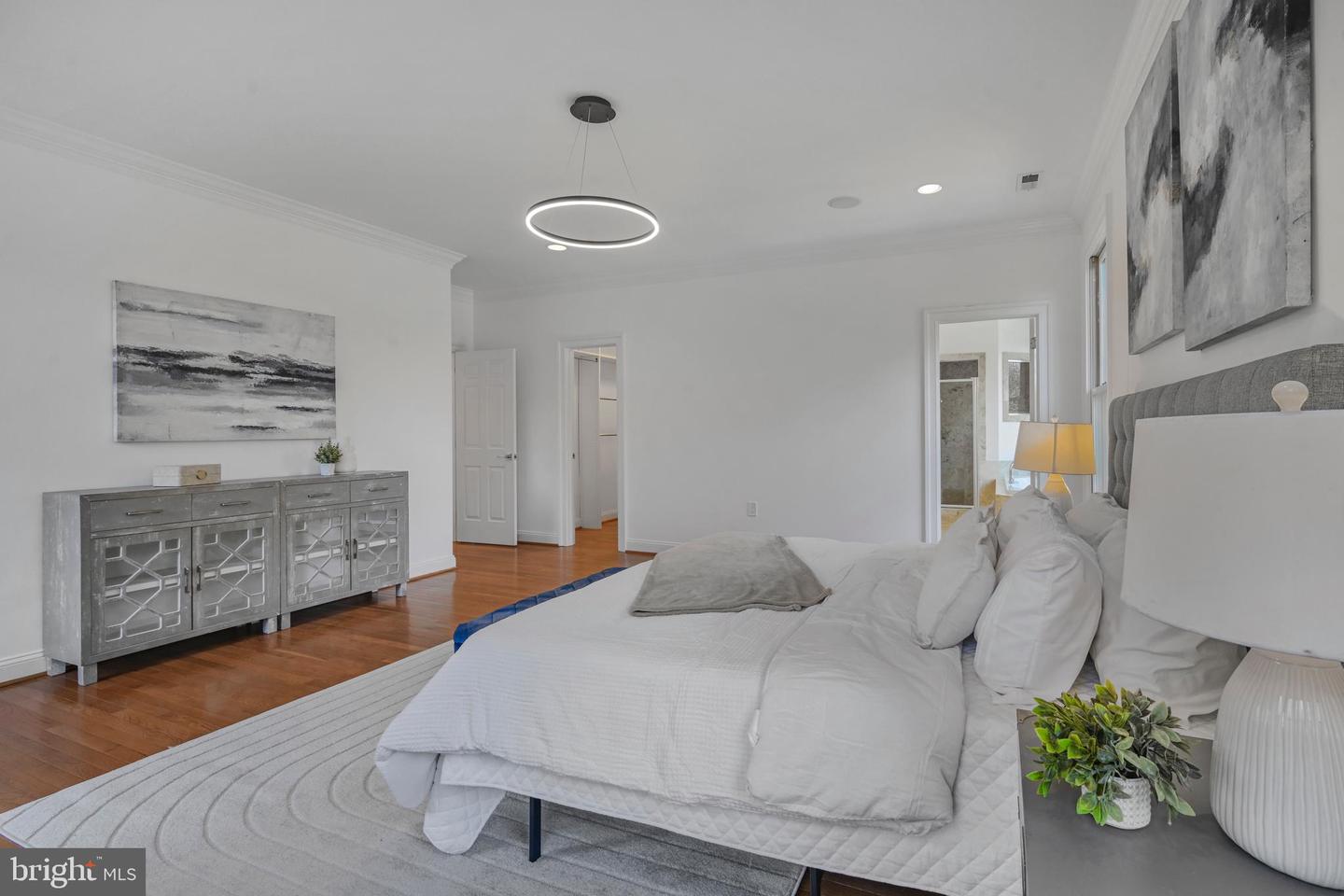 5127 CATHEDRAL AVE NW, WASHINGTON, District Of Columbia 20016, 7 Bedrooms Bedrooms, ,5 BathroomsBathrooms,Residential,For sale,5127 CATHEDRAL AVE NW,DCDC2201526 MLS # DCDC2201526
