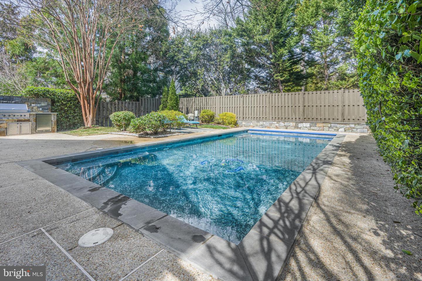 5127 CATHEDRAL AVE NW, WASHINGTON, District Of Columbia 20016, 7 Bedrooms Bedrooms, ,5 BathroomsBathrooms,Residential,For sale,5127 CATHEDRAL AVE NW,DCDC2201526 MLS # DCDC2201526