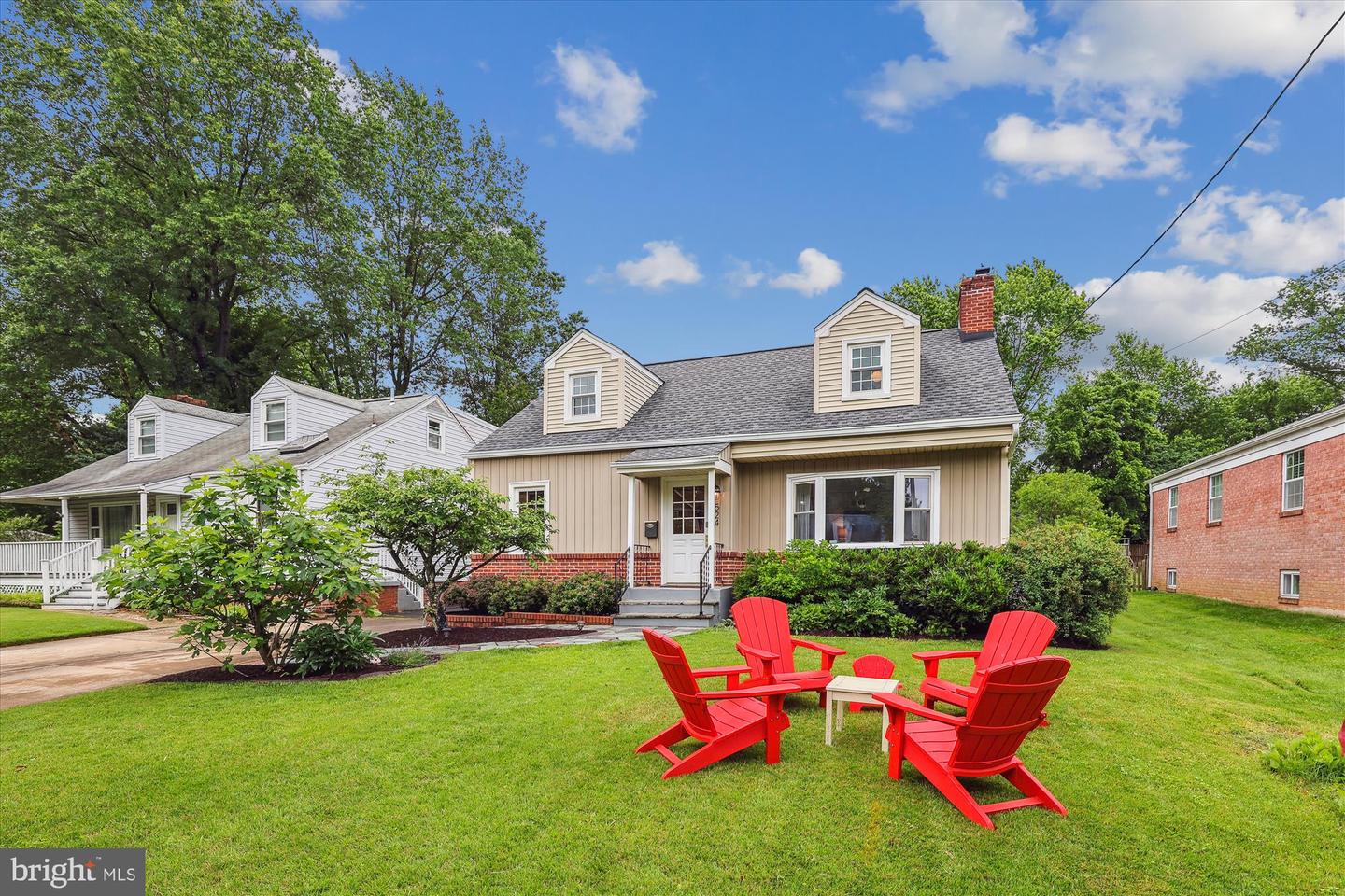 524 GREENWICH ST, FALLS CHURCH, Virginia 22046, 4 Bedrooms Bedrooms, ,2 BathroomsBathrooms,Residential,For sale,524 GREENWICH ST,VAFA2003010 MLS # VAFA2003010