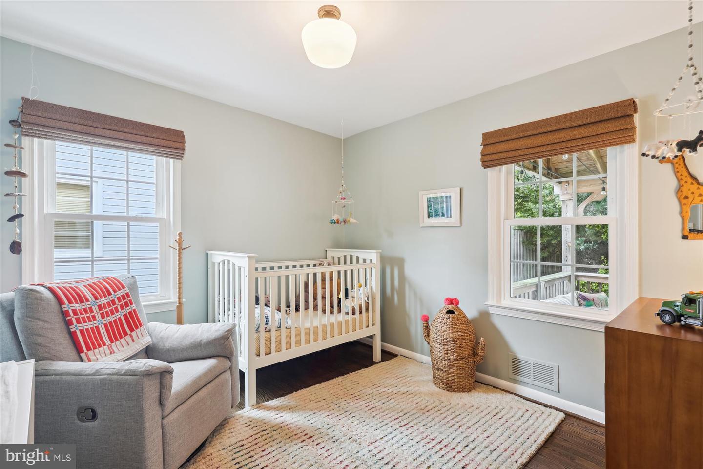 524 GREENWICH ST, FALLS CHURCH, Virginia 22046, 4 Bedrooms Bedrooms, ,2 BathroomsBathrooms,Residential,For sale,524 GREENWICH ST,VAFA2003010 MLS # VAFA2003010