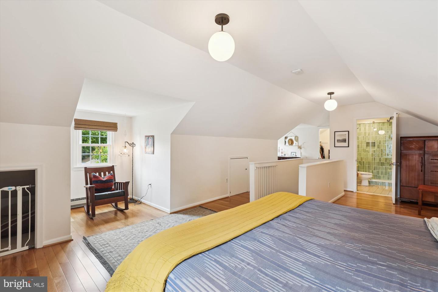 524 GREENWICH ST, FALLS CHURCH, Virginia 22046, 4 Bedrooms Bedrooms, ,2 BathroomsBathrooms,Residential,For sale,524 GREENWICH ST,VAFA2003010 MLS # VAFA2003010