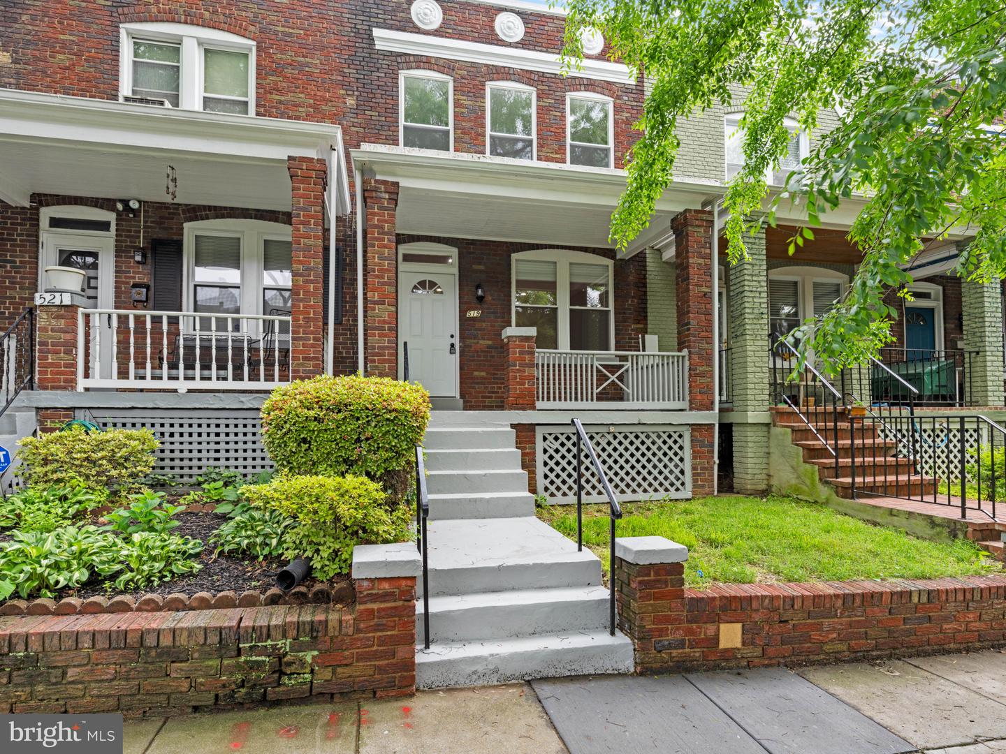 519 23RD PL NE, WASHINGTON, District Of Columbia 20002, 3 Bedrooms Bedrooms, ,2 BathroomsBathrooms,Residential,For sale,519 23RD PL NE,DCDC2201574 MLS # DCDC2201574