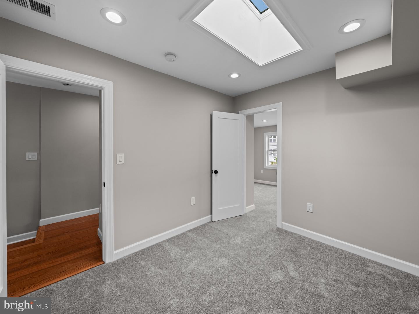 519 23RD PL NE, WASHINGTON, District Of Columbia 20002, 3 Bedrooms Bedrooms, ,2 BathroomsBathrooms,Residential,For sale,519 23RD PL NE,DCDC2201574 MLS # DCDC2201574