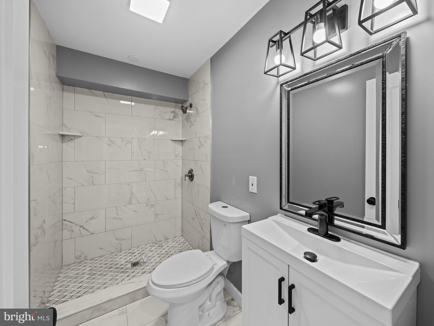 519 23RD PL NE, WASHINGTON, District Of Columbia 20002, 3 Bedrooms Bedrooms, ,2 BathroomsBathrooms,Residential,For sale,519 23RD PL NE,DCDC2201574 MLS # DCDC2201574