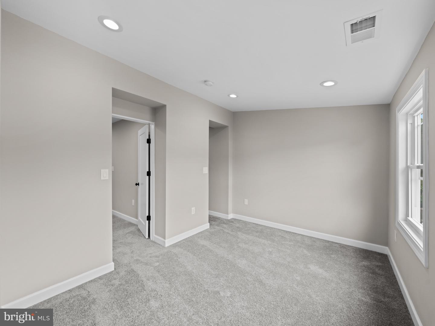 519 23RD PL NE, WASHINGTON, District Of Columbia 20002, 3 Bedrooms Bedrooms, ,2 BathroomsBathrooms,Residential,For sale,519 23RD PL NE,DCDC2201574 MLS # DCDC2201574
