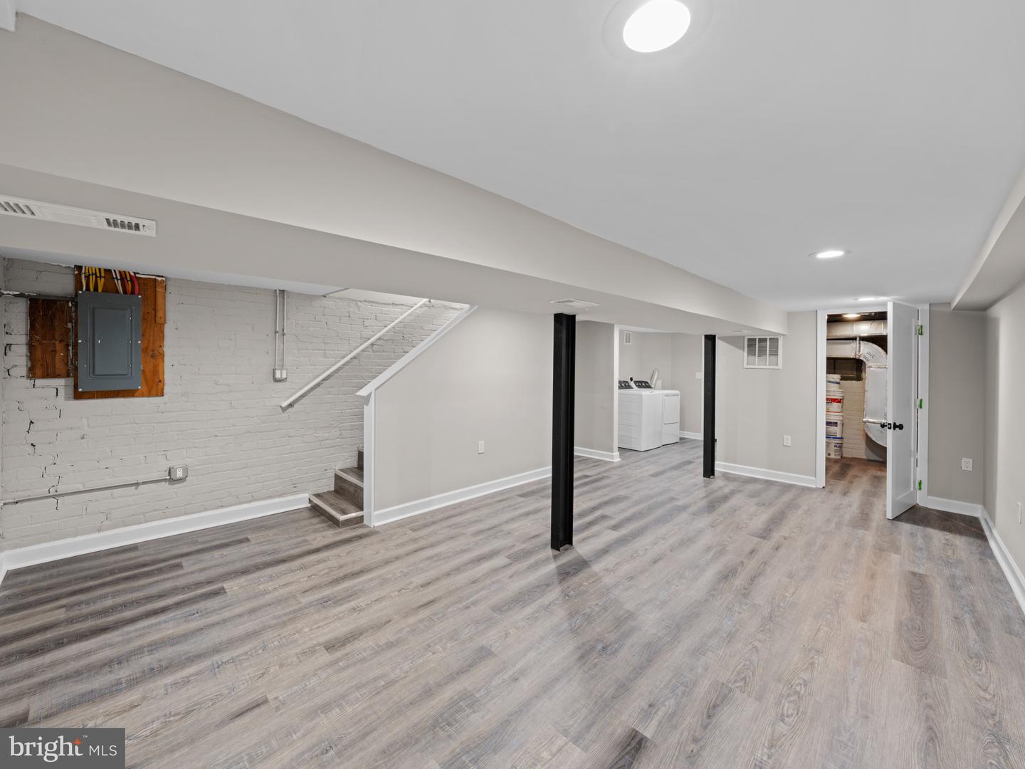 519 23RD PL NE, WASHINGTON, District Of Columbia 20002, 3 Bedrooms Bedrooms, ,2 BathroomsBathrooms,Residential,For sale,519 23RD PL NE,DCDC2201574 MLS # DCDC2201574