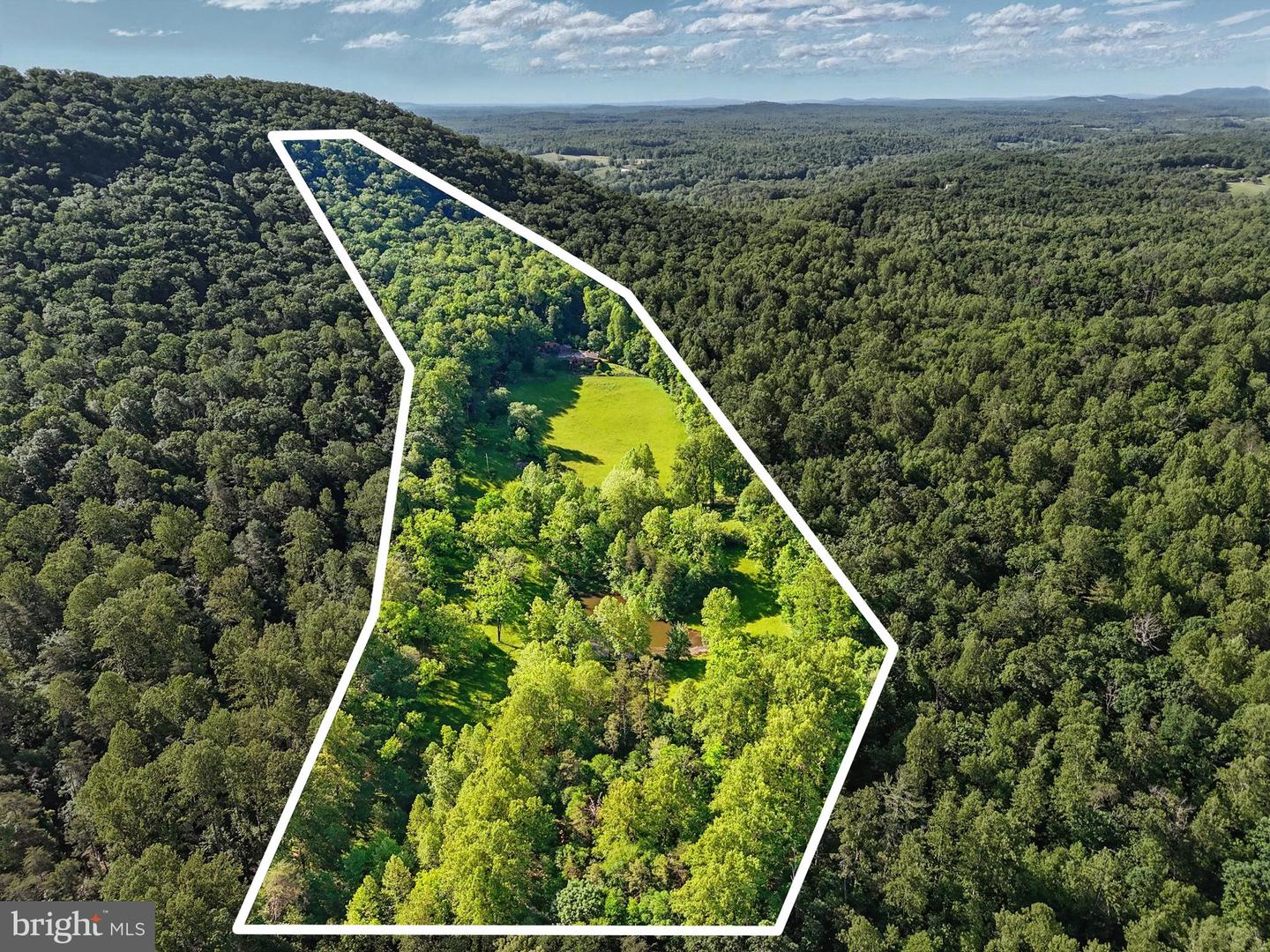 103 CASTLETON FORD RD, CASTLETON, Virginia 22716, 3 Bedrooms Bedrooms, ,2 BathroomsBathrooms,Residential,For sale,103 CASTLETON FORD RD,VARP2002092 MLS # VARP2002092
