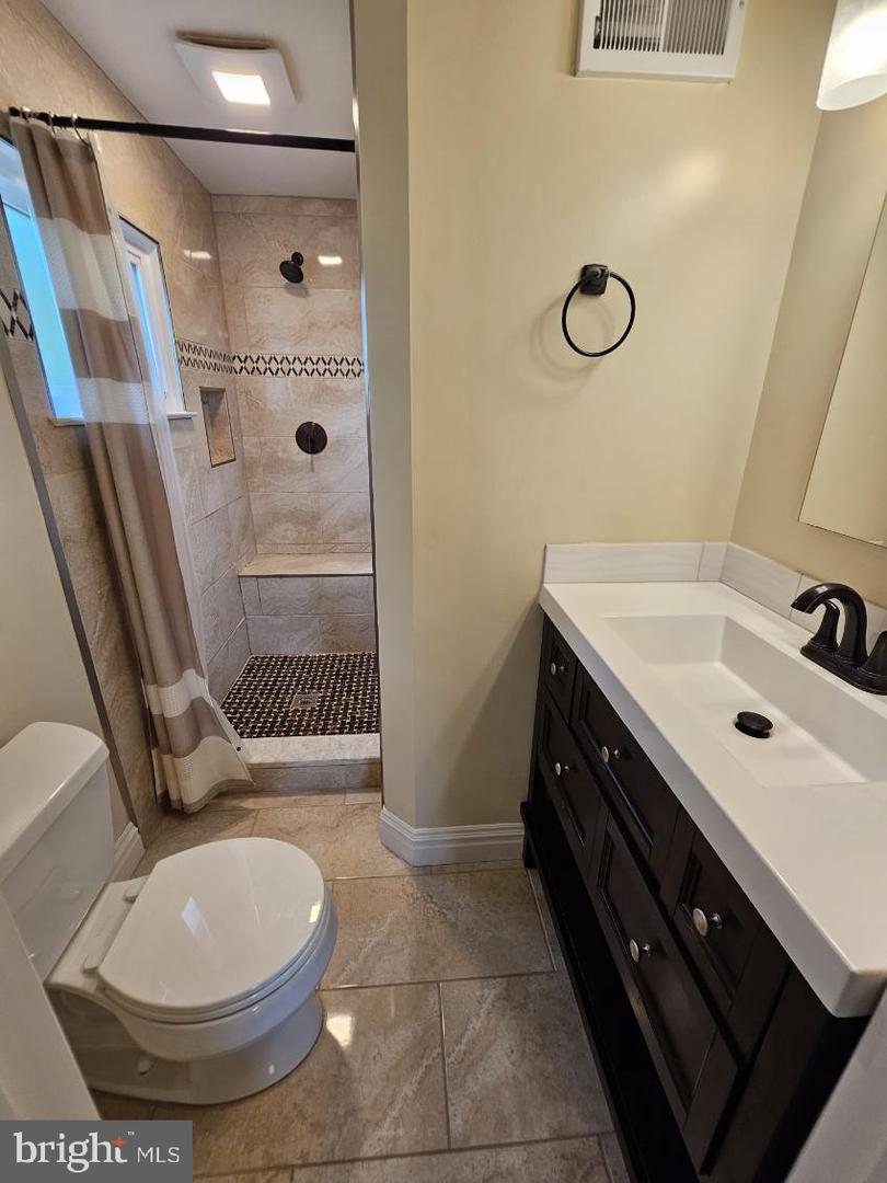 1107 N PEGRAM ST, ALEXANDRIA, Virginia 22304, 3 Bedrooms Bedrooms, ,2 BathroomsBathrooms,Residential,For sale,1107 N PEGRAM ST,VAAX2045518 MLS # VAAX2045518