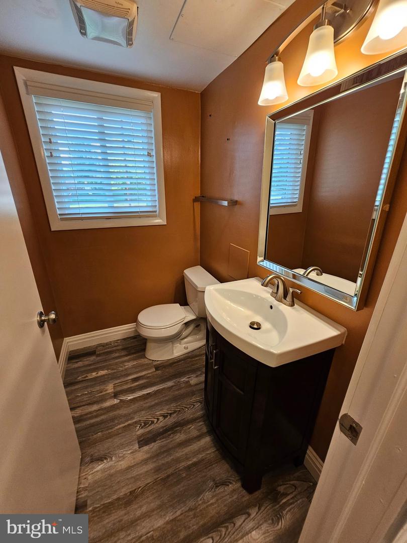 1107 N PEGRAM ST, ALEXANDRIA, Virginia 22304, 3 Bedrooms Bedrooms, ,2 BathroomsBathrooms,Residential,For sale,1107 N PEGRAM ST,VAAX2045518 MLS # VAAX2045518