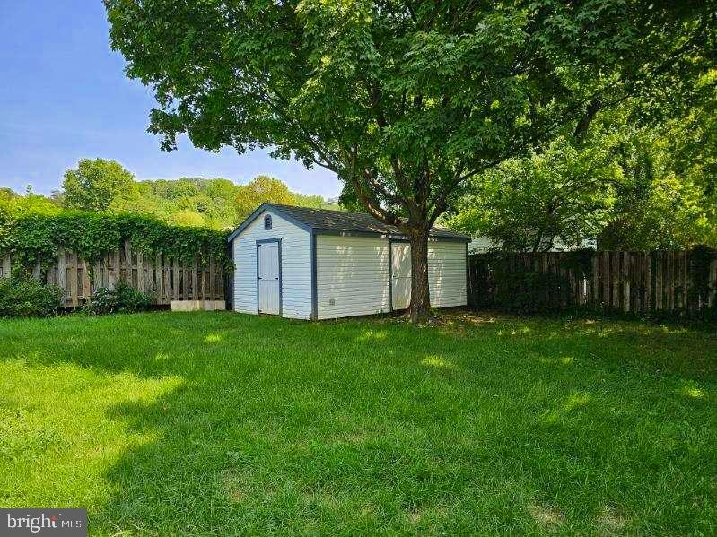 1107 N PEGRAM ST, ALEXANDRIA, Virginia 22304, 3 Bedrooms Bedrooms, ,2 BathroomsBathrooms,Residential,For sale,1107 N PEGRAM ST,VAAX2045518 MLS # VAAX2045518
