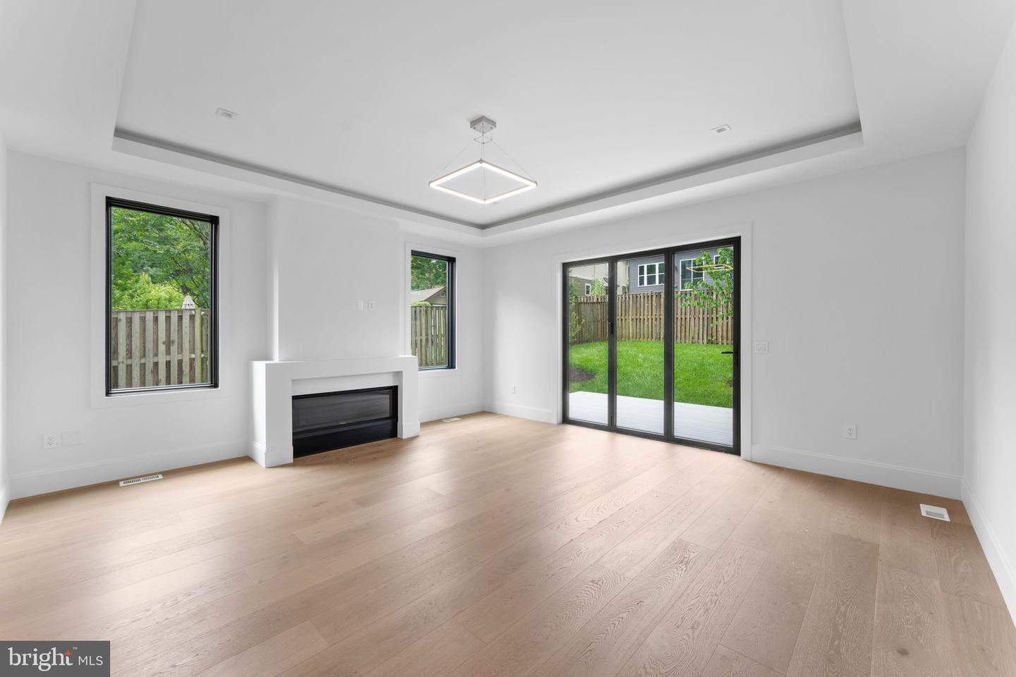 6940 SPRUCE ST, FALLS CHURCH, Virginia 22046, 5 Bedrooms Bedrooms, ,5 BathroomsBathrooms,Residential,For sale,6940 SPRUCE ST,VAFX2242032 MLS # VAFX2242032