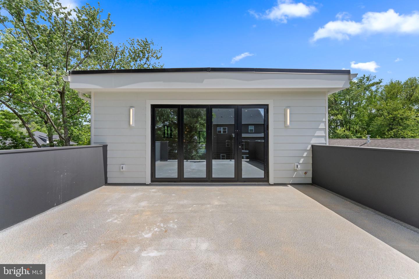 6940 SPRUCE ST, FALLS CHURCH, Virginia 22046, 5 Bedrooms Bedrooms, ,5 BathroomsBathrooms,Residential,For sale,6940 SPRUCE ST,VAFX2242032 MLS # VAFX2242032