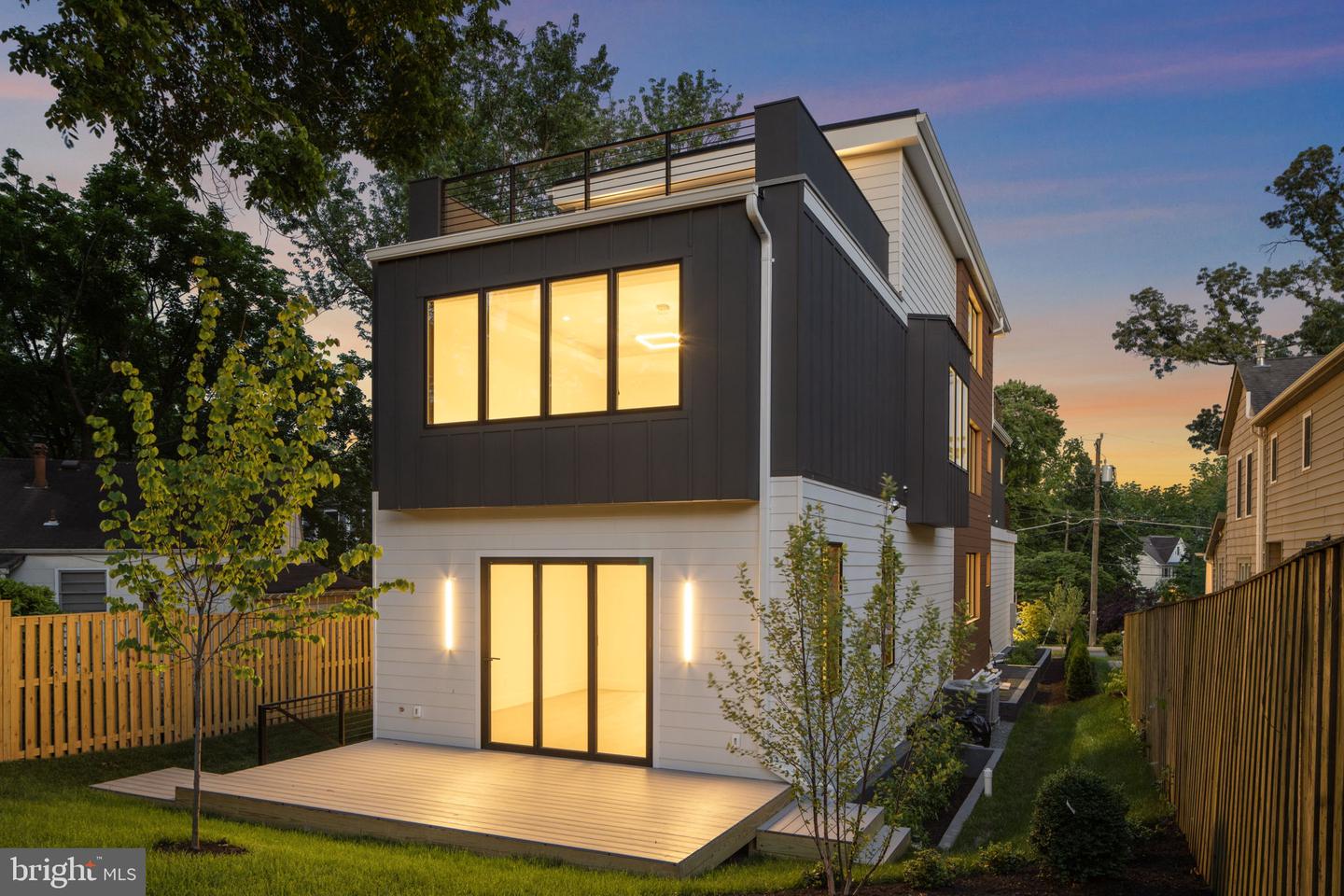 6940 SPRUCE ST, FALLS CHURCH, Virginia 22046, 5 Bedrooms Bedrooms, ,5 BathroomsBathrooms,Residential,For sale,6940 SPRUCE ST,VAFX2242032 MLS # VAFX2242032