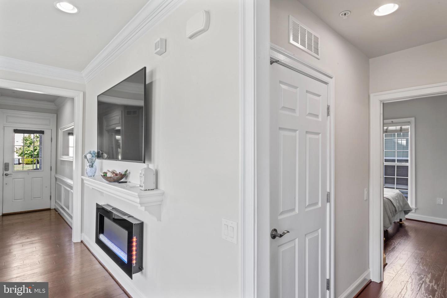 21 WHALEBACK LN, FREDERICKSBURG, Virginia 22406, 3 Bedrooms Bedrooms, ,3 BathroomsBathrooms,Residential,For sale,21 WHALEBACK LN,VAST2039028 MLS # VAST2039028