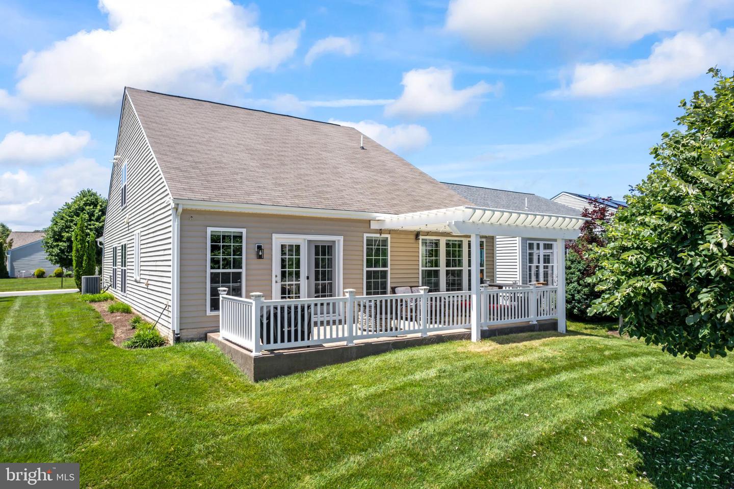 21 WHALEBACK LN, FREDERICKSBURG, Virginia 22406, 3 Bedrooms Bedrooms, ,3 BathroomsBathrooms,Residential,For sale,21 WHALEBACK LN,VAST2039028 MLS # VAST2039028
