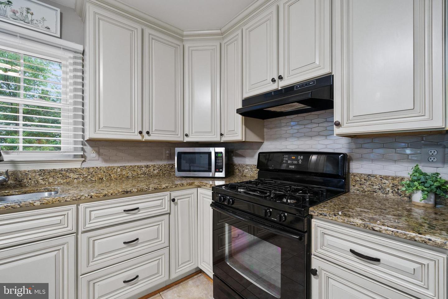 4397 TAFT CT, WOODBRIDGE, Virginia 22193, 5 Bedrooms Bedrooms, ,3 BathroomsBathrooms,Residential,For sale,4397 TAFT CT,VAPW2095150 MLS # VAPW2095150