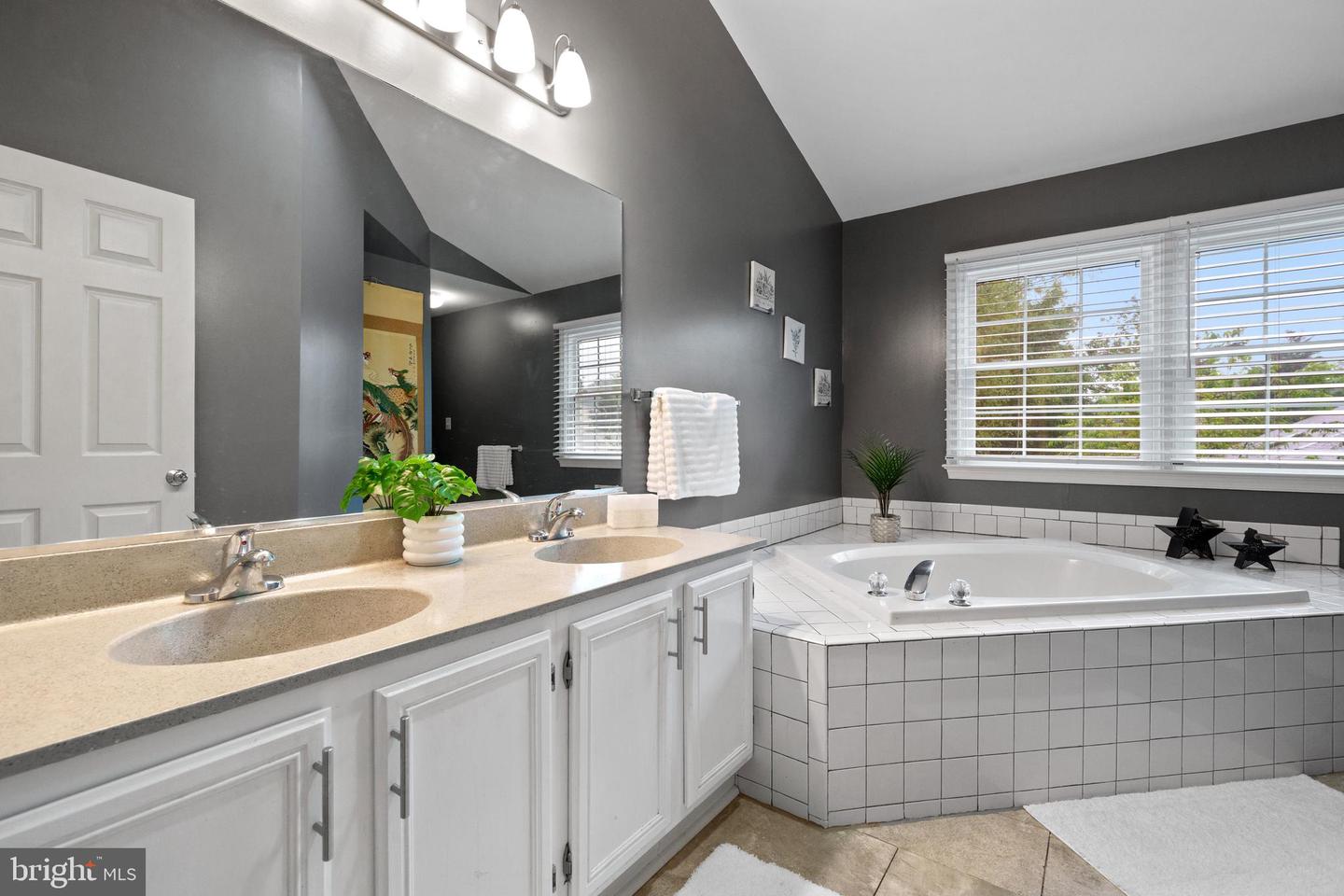 4397 TAFT CT, WOODBRIDGE, Virginia 22193, 5 Bedrooms Bedrooms, ,3 BathroomsBathrooms,Residential,For sale,4397 TAFT CT,VAPW2095150 MLS # VAPW2095150