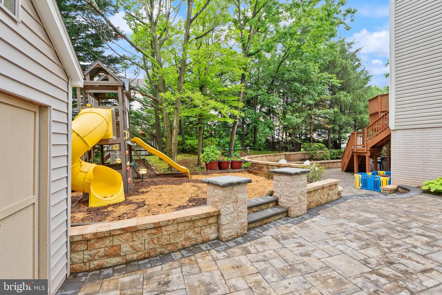 5881 LINDEN CREEK CT, CENTREVILLE, Virginia 20120, 6 Bedrooms Bedrooms, ,4 BathroomsBathrooms,Residential,For sale,5881 LINDEN CREEK CT,VAFX2242114 MLS # VAFX2242114