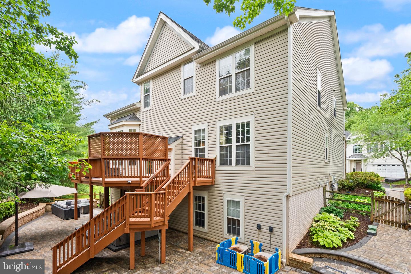 5881 LINDEN CREEK CT, CENTREVILLE, Virginia 20120, 6 Bedrooms Bedrooms, ,4 BathroomsBathrooms,Residential,For sale,5881 LINDEN CREEK CT,VAFX2242114 MLS # VAFX2242114