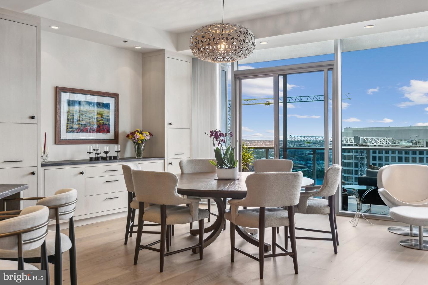 1881 N NASH ST #2309, ARLINGTON, Virginia 22209, 3 Bedrooms Bedrooms, 12 Rooms Rooms,3 BathroomsBathrooms,Residential,For sale,1881 N NASH ST #2309,VAAR2057932 MLS # VAAR2057932