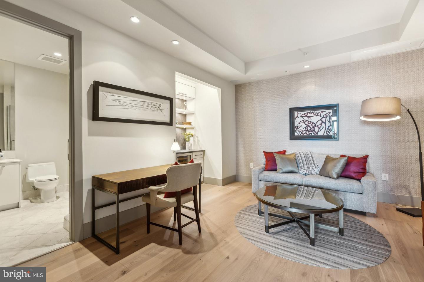 1881 N NASH ST #2309, ARLINGTON, Virginia 22209, 3 Bedrooms Bedrooms, 12 Rooms Rooms,3 BathroomsBathrooms,Residential,For sale,1881 N NASH ST #2309,VAAR2057932 MLS # VAAR2057932