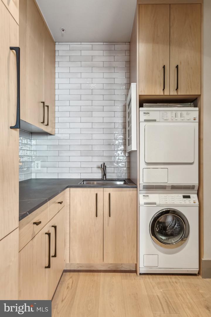 1881 N NASH ST #2309, ARLINGTON, Virginia 22209, 3 Bedrooms Bedrooms, 12 Rooms Rooms,3 BathroomsBathrooms,Residential,For sale,1881 N NASH ST #2309,VAAR2057932 MLS # VAAR2057932