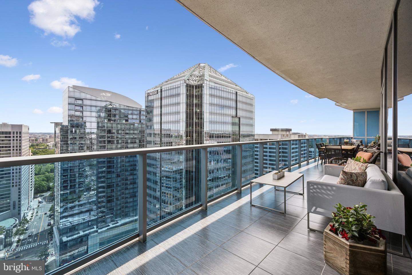 1881 N NASH ST #2309, ARLINGTON, Virginia 22209, 3 Bedrooms Bedrooms, 12 Rooms Rooms,3 BathroomsBathrooms,Residential,For sale,1881 N NASH ST #2309,VAAR2057932 MLS # VAAR2057932
