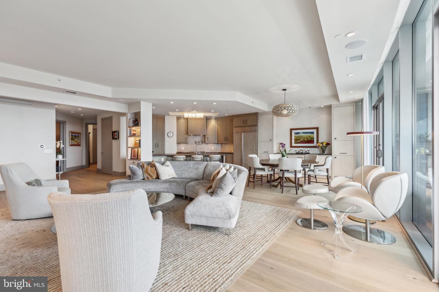 1881 N NASH ST #2309, ARLINGTON, Virginia 22209, 3 Bedrooms Bedrooms, 12 Rooms Rooms,3 BathroomsBathrooms,Residential,For sale,1881 N NASH ST #2309,VAAR2057932 MLS # VAAR2057932