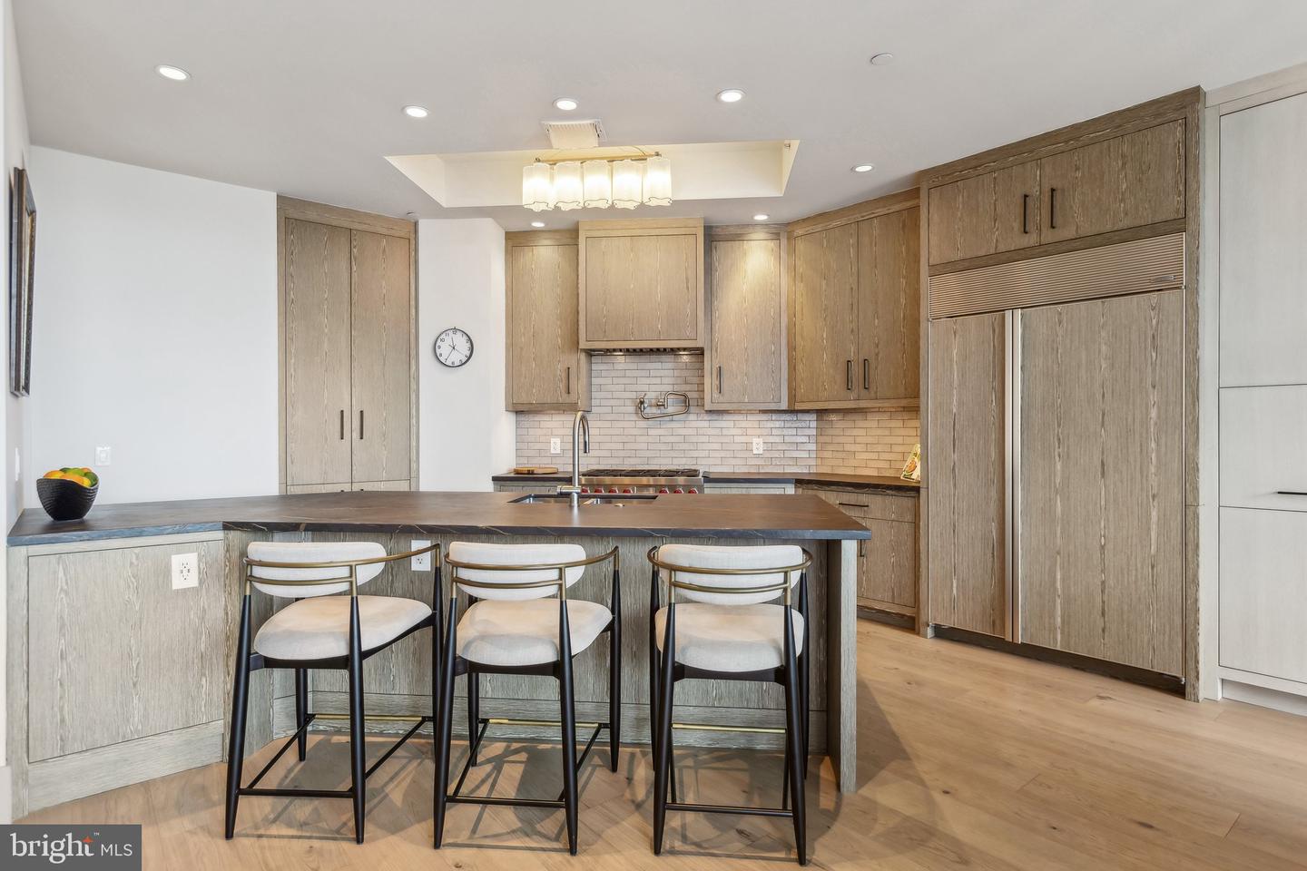 1881 N NASH ST #2309, ARLINGTON, Virginia 22209, 3 Bedrooms Bedrooms, 12 Rooms Rooms,3 BathroomsBathrooms,Residential,For sale,1881 N NASH ST #2309,VAAR2057932 MLS # VAAR2057932