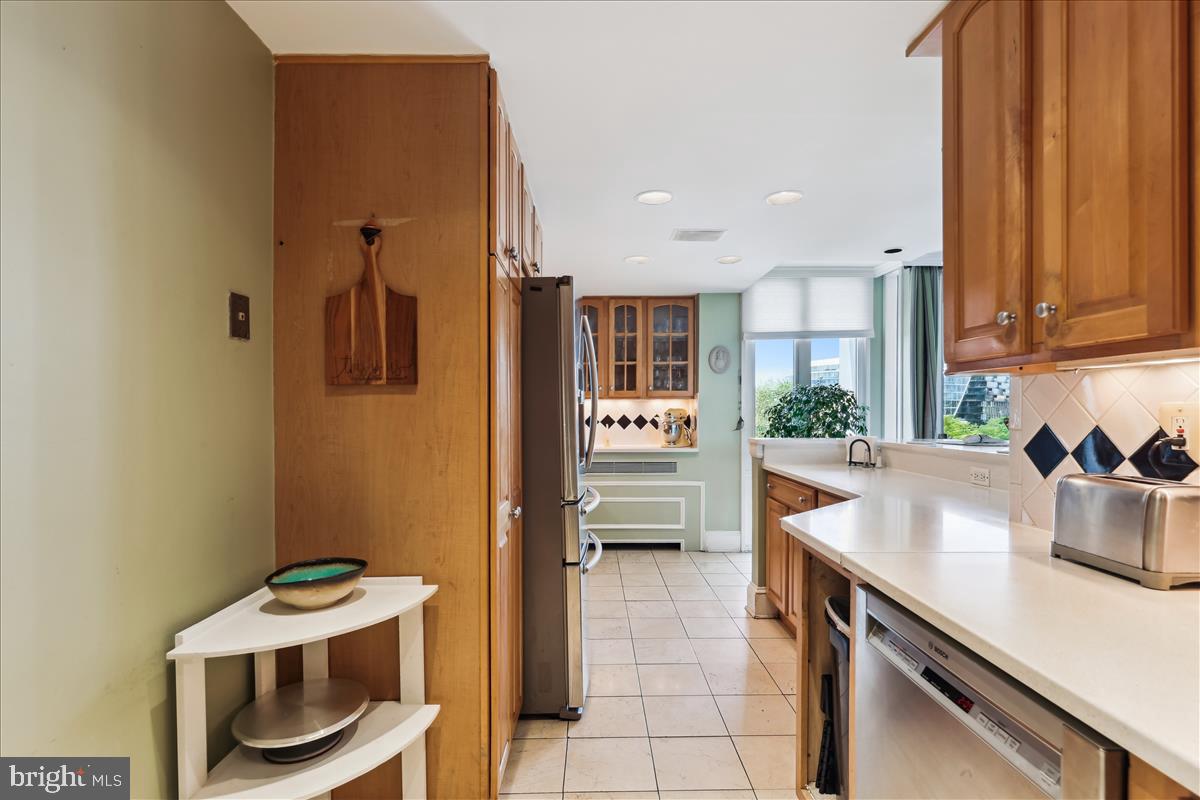 430 M ST SW #N-609, WASHINGTON, District Of Columbia 20024, 2 Bedrooms Bedrooms, ,3 BathroomsBathrooms,Residential,For sale,430 M ST SW #N-609,DCDC2201702 MLS # DCDC2201702