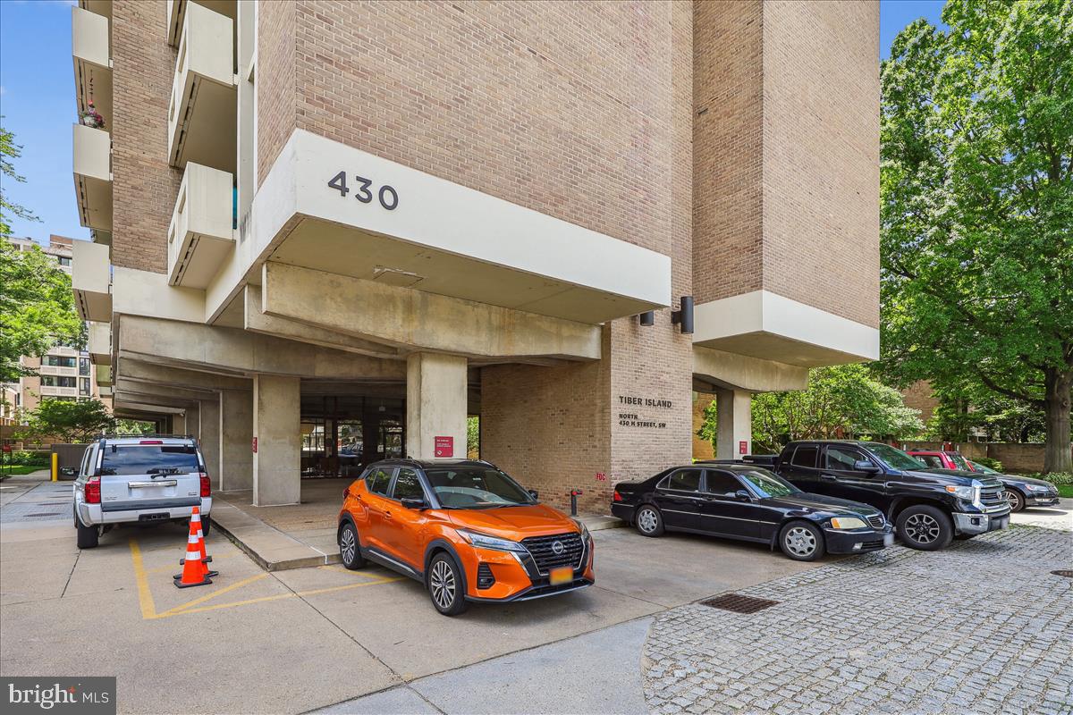 430 M ST SW #N-609, WASHINGTON, District Of Columbia 20024, 2 Bedrooms Bedrooms, ,3 BathroomsBathrooms,Residential,For sale,430 M ST SW #N-609,DCDC2201702 MLS # DCDC2201702