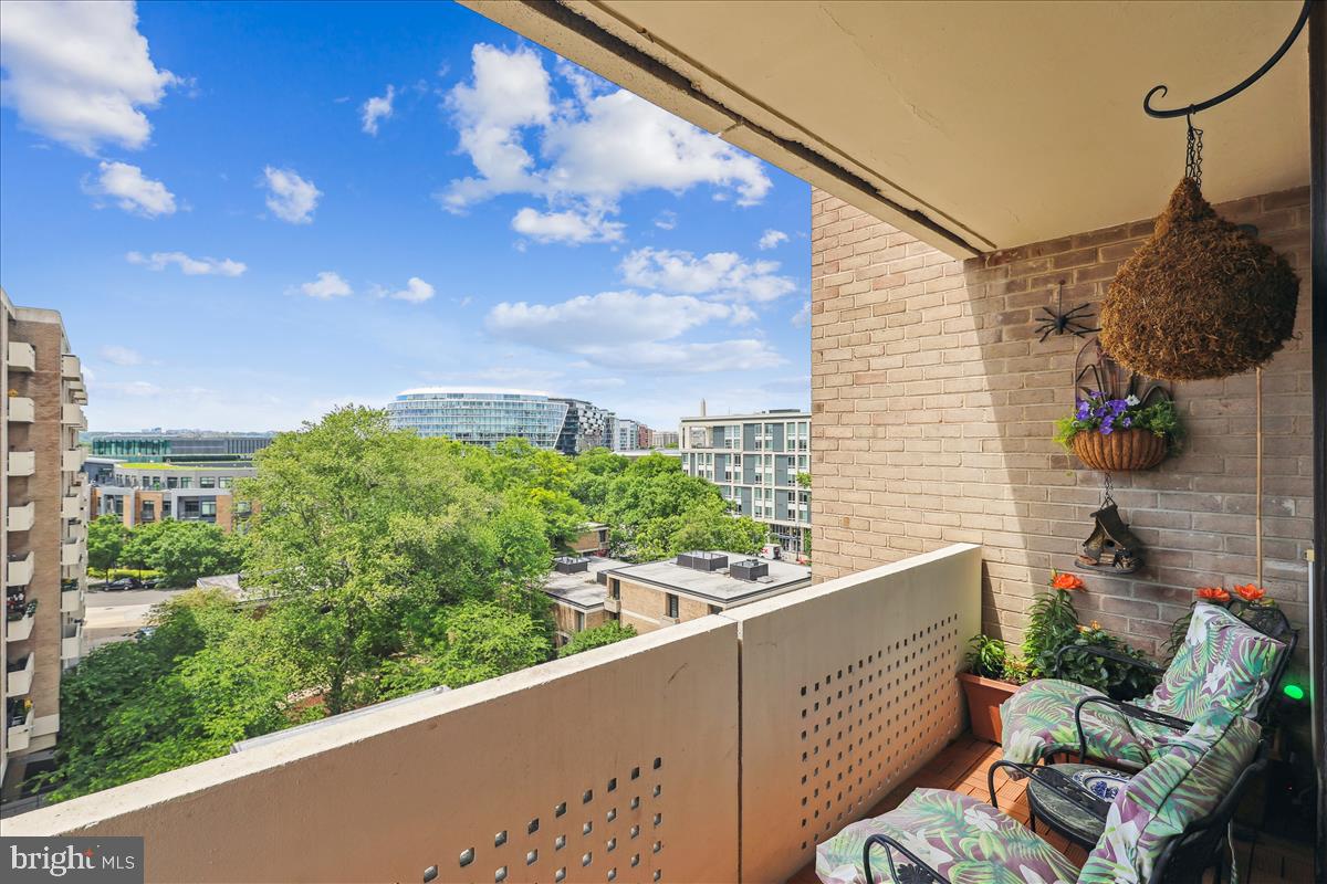 430 M ST SW #N-609, WASHINGTON, District Of Columbia 20024, 2 Bedrooms Bedrooms, ,3 BathroomsBathrooms,Residential,For sale,430 M ST SW #N-609,DCDC2201702 MLS # DCDC2201702