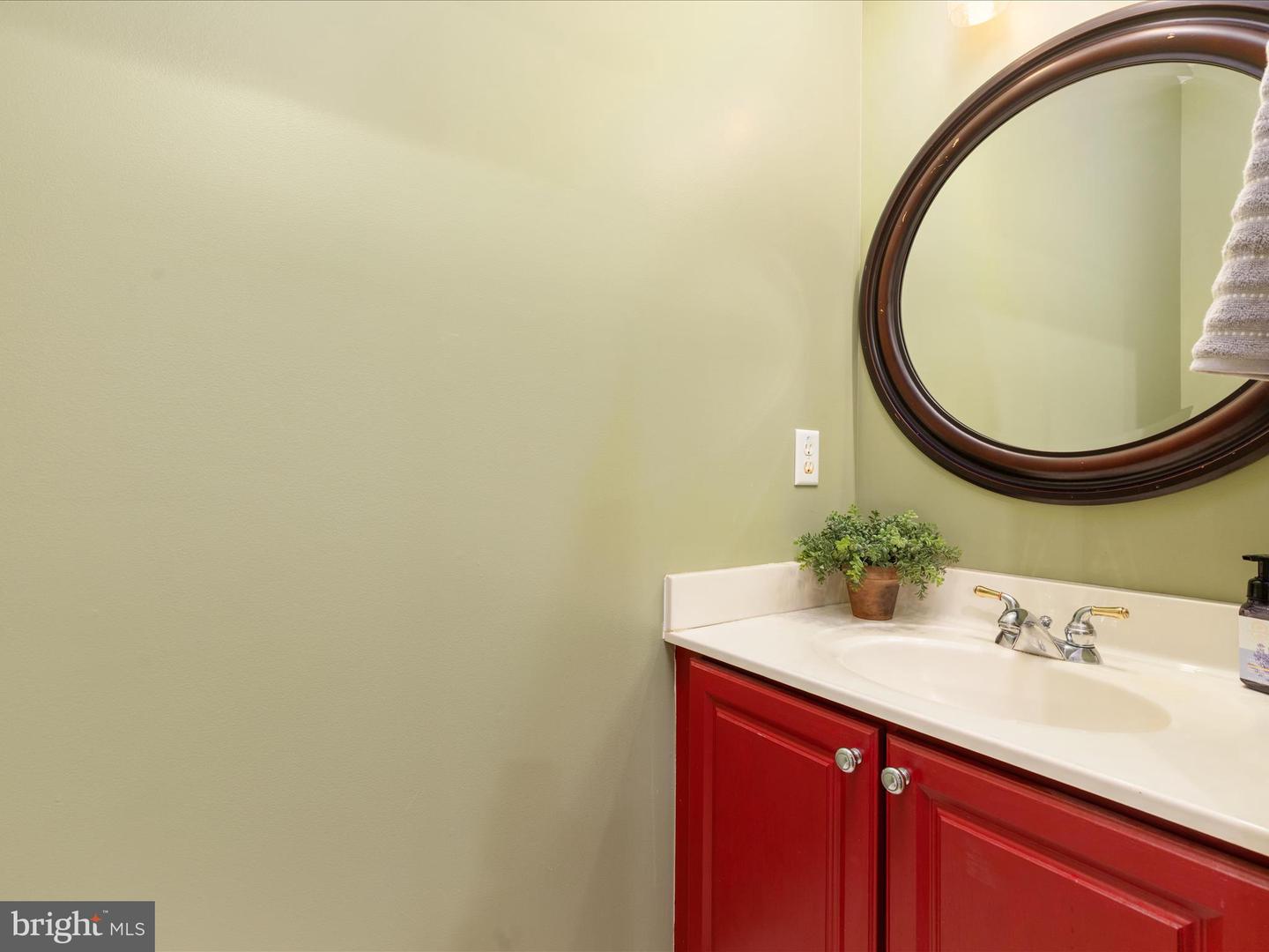 2411 WINDWOOD DR, WINCHESTER, Virginia 22601, 4 Bedrooms Bedrooms, ,3 BathroomsBathrooms,Residential,For sale,2411 WINDWOOD DR,VAWI2007724 MLS # VAWI2007724