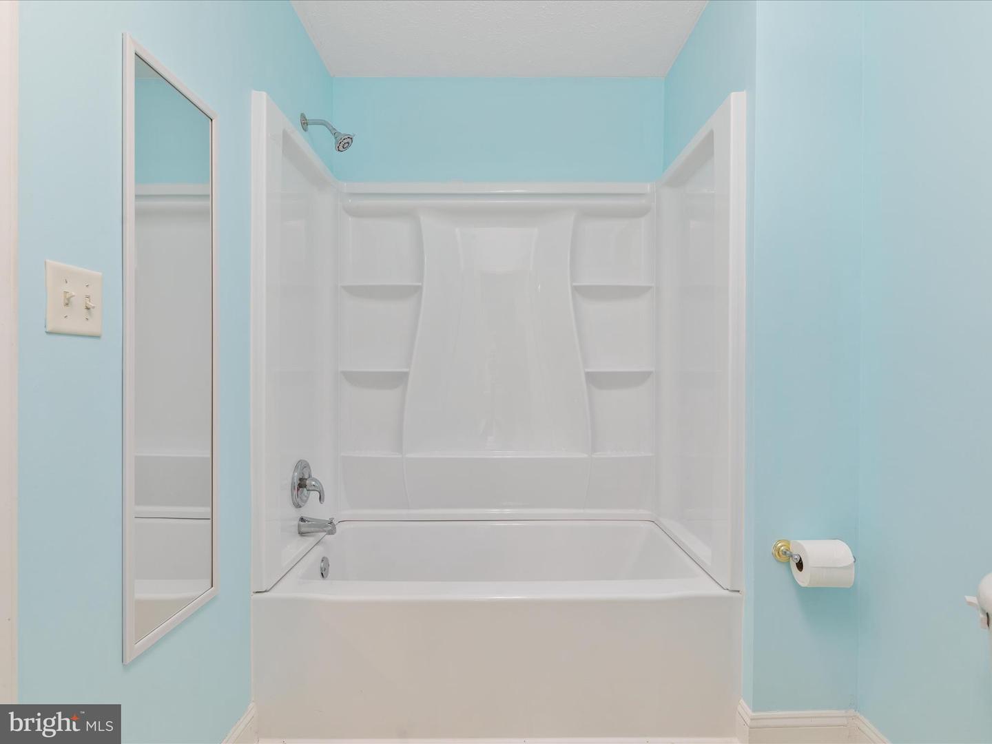 2411 WINDWOOD DR, WINCHESTER, Virginia 22601, 4 Bedrooms Bedrooms, ,3 BathroomsBathrooms,Residential,For sale,2411 WINDWOOD DR,VAWI2007724 MLS # VAWI2007724