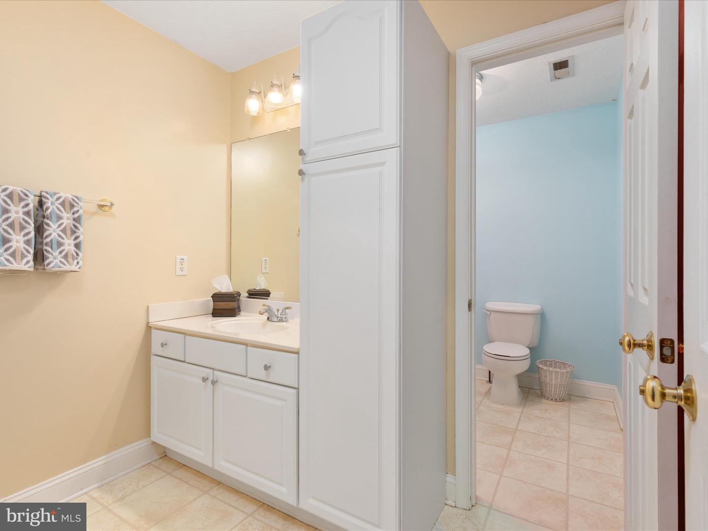 2411 WINDWOOD DR, WINCHESTER, Virginia 22601, 4 Bedrooms Bedrooms, ,3 BathroomsBathrooms,Residential,For sale,2411 WINDWOOD DR,VAWI2007724 MLS # VAWI2007724