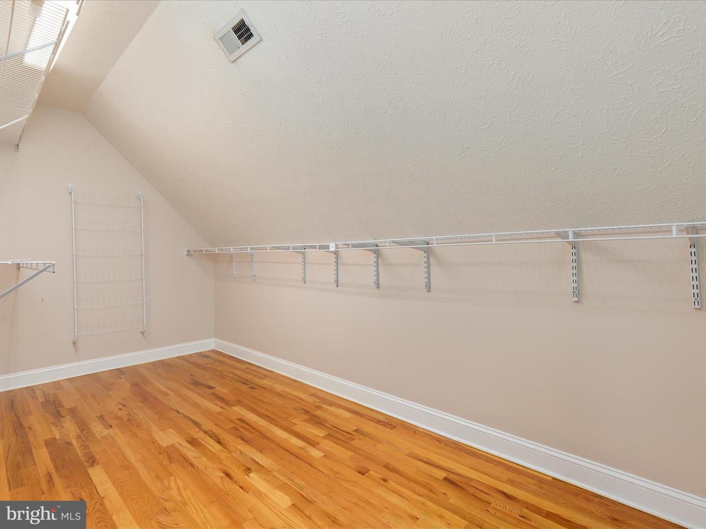 2411 WINDWOOD DR, WINCHESTER, Virginia 22601, 4 Bedrooms Bedrooms, ,3 BathroomsBathrooms,Residential,For sale,2411 WINDWOOD DR,VAWI2007724 MLS # VAWI2007724