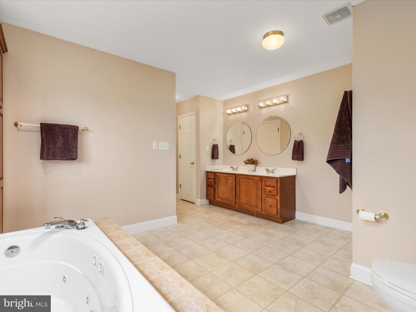 2411 WINDWOOD DR, WINCHESTER, Virginia 22601, 4 Bedrooms Bedrooms, ,3 BathroomsBathrooms,Residential,For sale,2411 WINDWOOD DR,VAWI2007724 MLS # VAWI2007724