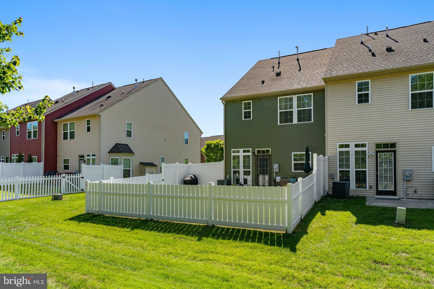 8910 RINGVIEW DR, MECHANICSVILLE, Virginia 23116, 3 Bedrooms Bedrooms, ,2 BathroomsBathrooms,Residential,For sale,8910 RINGVIEW DR,VAHA2000998 MLS # VAHA2000998