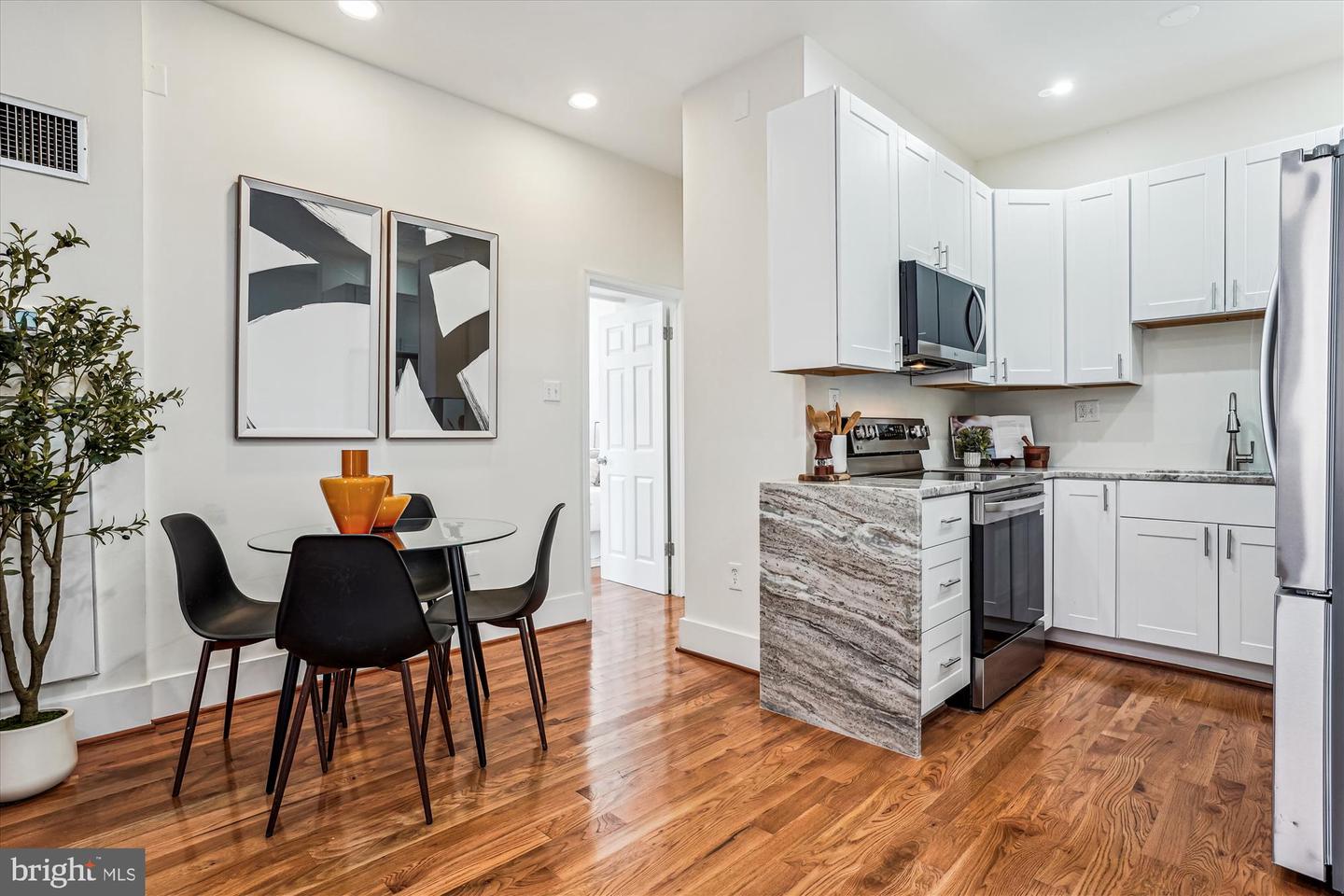 1615 NW Q ST NW #1012, WASHINGTON, District Of Columbia 20009, 1 Bedroom Bedrooms, ,1 BathroomBathrooms,Residential,For sale,1615 NW Q ST NW #1012,DCDC2201536 MLS # DCDC2201536