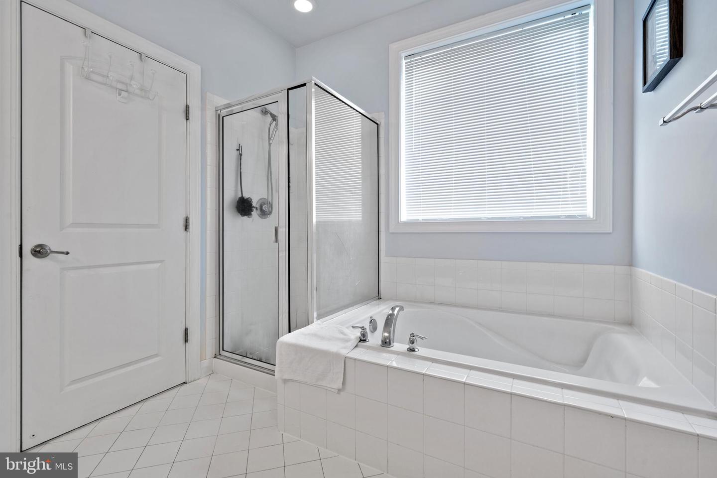 16016 GREYMILL MANOR DR, HAYMARKET, Virginia 20169, 3 Bedrooms Bedrooms, ,2 BathroomsBathrooms,Residential,For sale,16016 GREYMILL MANOR DR,VAPW2095128 MLS # VAPW2095128