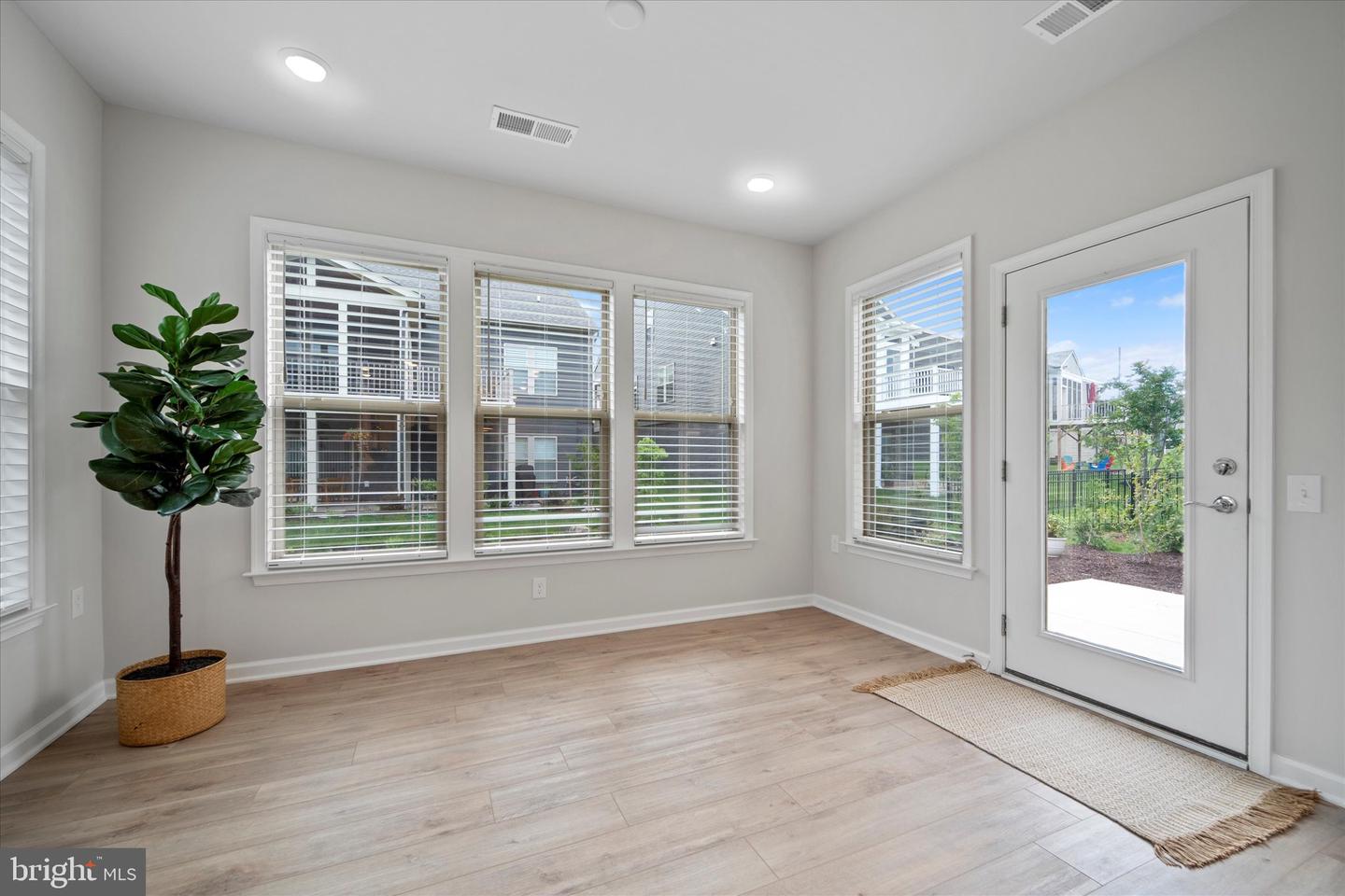 15741 GARDENIA RIDGE WAY, HAYMARKET, Virginia 20169, 3 Bedrooms Bedrooms, ,3 BathroomsBathrooms,Residential,For sale,15741 GARDENIA RIDGE WAY,VAPW2095142 MLS # VAPW2095142