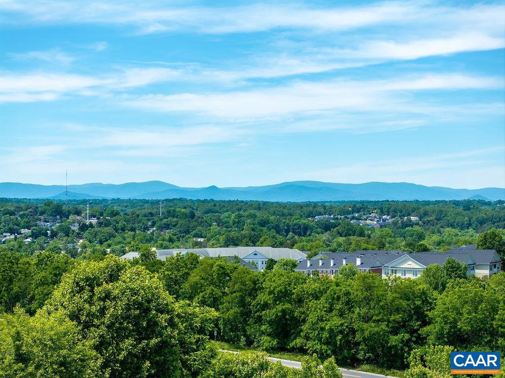 1984 ASHEVILLE DR, CHARLOTTESVILLE, Virginia 22911, 3 Bedrooms Bedrooms, ,2 BathroomsBathrooms,Residential,For sale,1984 ASHEVILLE DR,664737 MLS # 664737