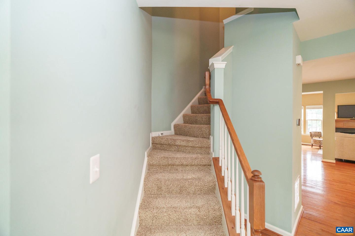1984 ASHEVILLE DR, CHARLOTTESVILLE, Virginia 22911, 3 Bedrooms Bedrooms, ,2 BathroomsBathrooms,Residential,For sale,1984 ASHEVILLE DR,664737 MLS # 664737