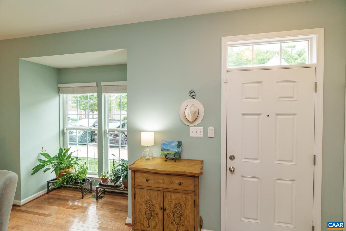1984 ASHEVILLE DR, CHARLOTTESVILLE, Virginia 22911, 3 Bedrooms Bedrooms, ,2 BathroomsBathrooms,Residential,For sale,1984 ASHEVILLE DR,664737 MLS # 664737