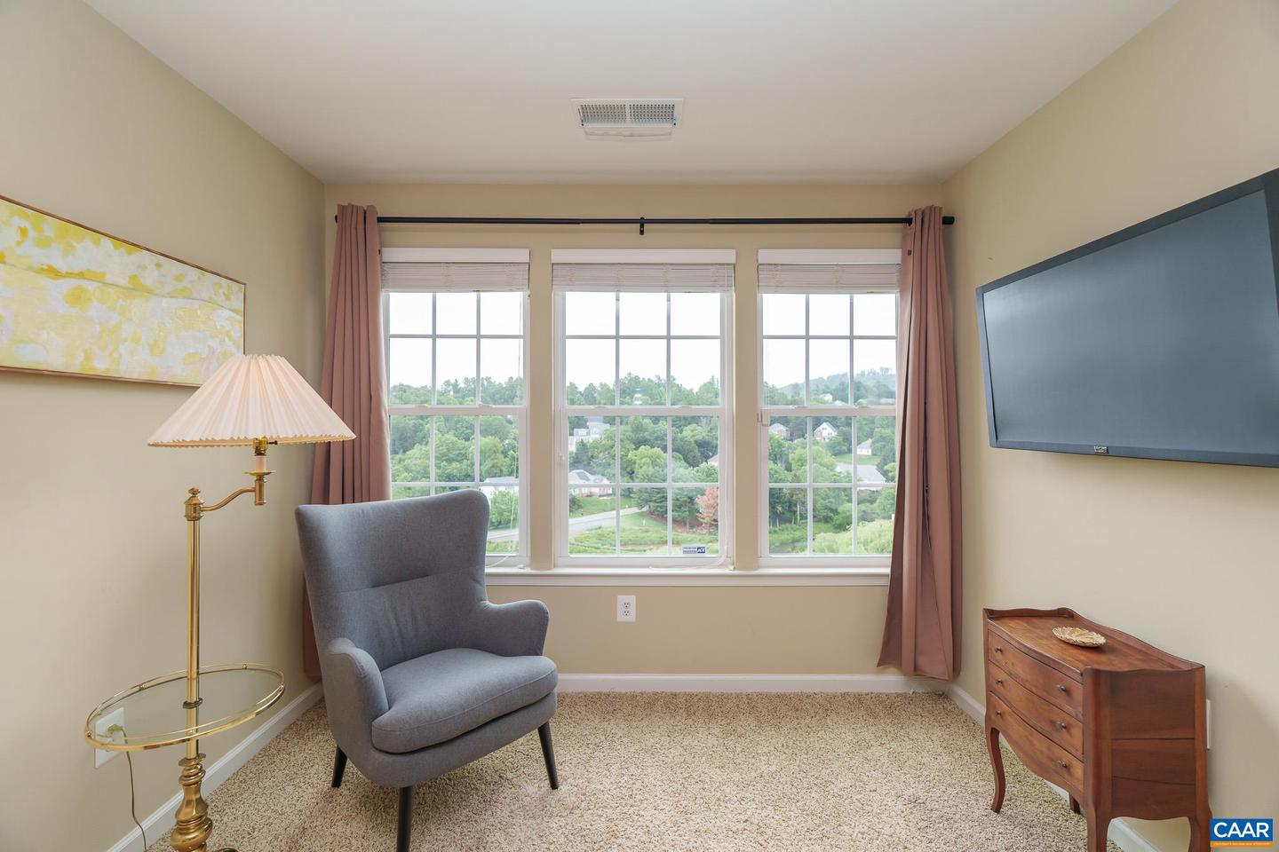 1984 ASHEVILLE DR, CHARLOTTESVILLE, Virginia 22911, 3 Bedrooms Bedrooms, ,2 BathroomsBathrooms,Residential,For sale,1984 ASHEVILLE DR,664737 MLS # 664737