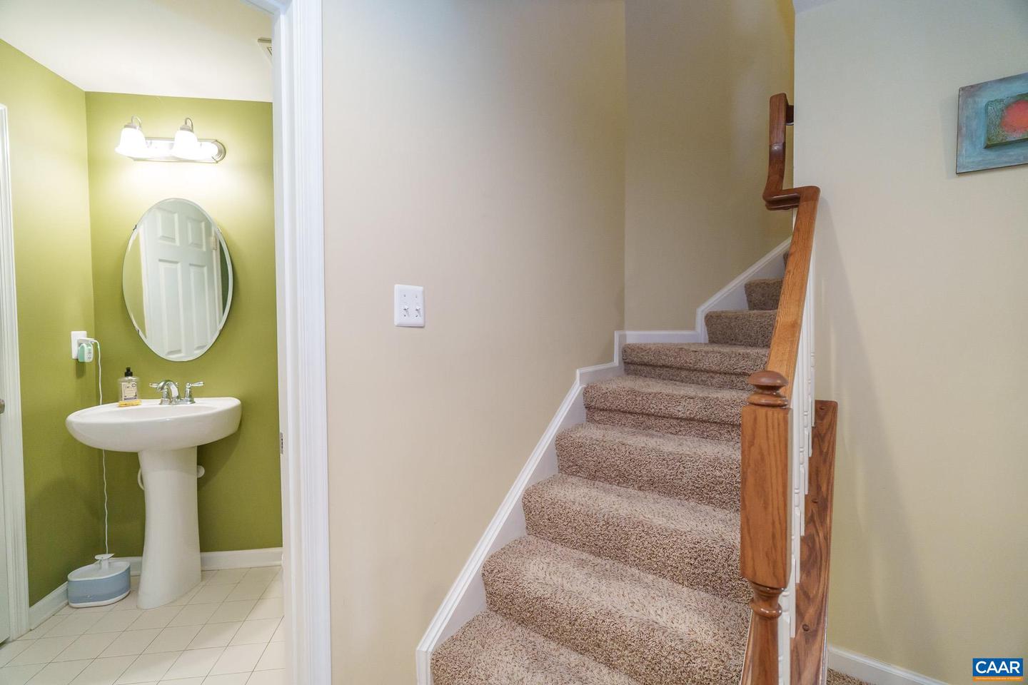 1984 ASHEVILLE DR, CHARLOTTESVILLE, Virginia 22911, 3 Bedrooms Bedrooms, ,2 BathroomsBathrooms,Residential,For sale,1984 ASHEVILLE DR,664737 MLS # 664737