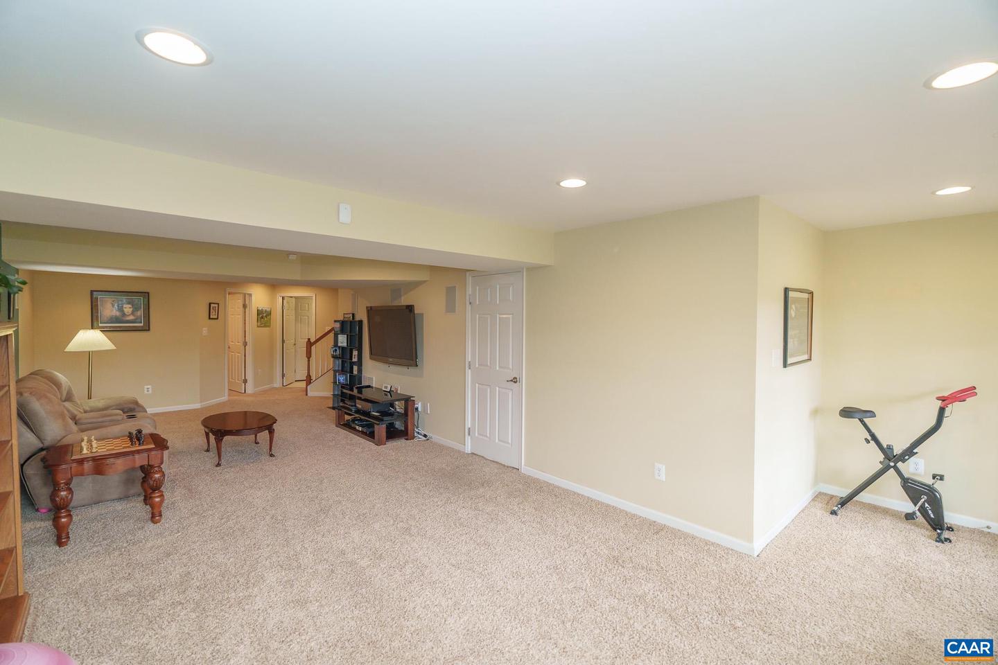 1984 ASHEVILLE DR, CHARLOTTESVILLE, Virginia 22911, 3 Bedrooms Bedrooms, ,2 BathroomsBathrooms,Residential,For sale,1984 ASHEVILLE DR,664737 MLS # 664737