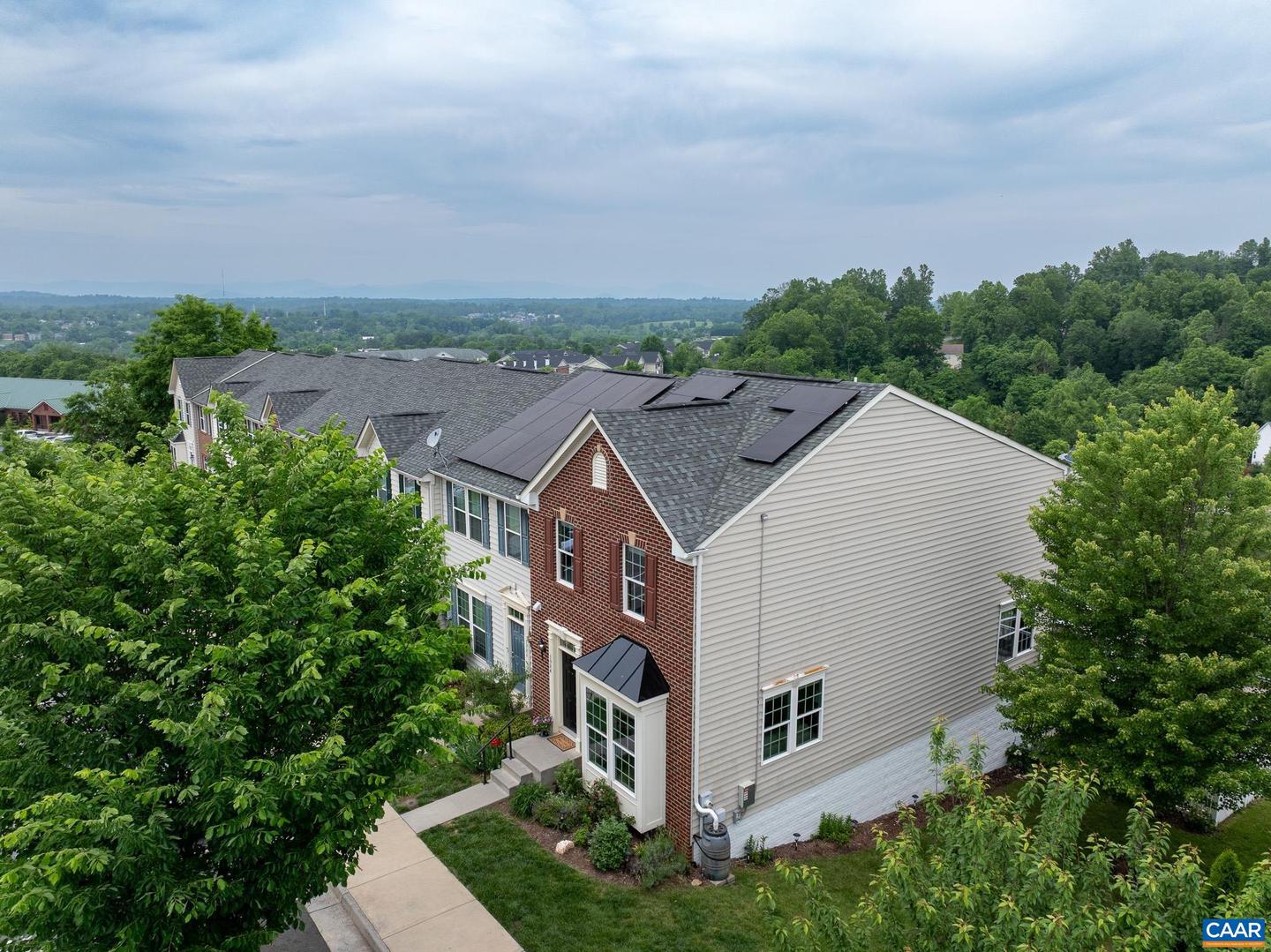 1984 ASHEVILLE DR, CHARLOTTESVILLE, Virginia 22911, 3 Bedrooms Bedrooms, ,2 BathroomsBathrooms,Residential,For sale,1984 ASHEVILLE DR,664737 MLS # 664737