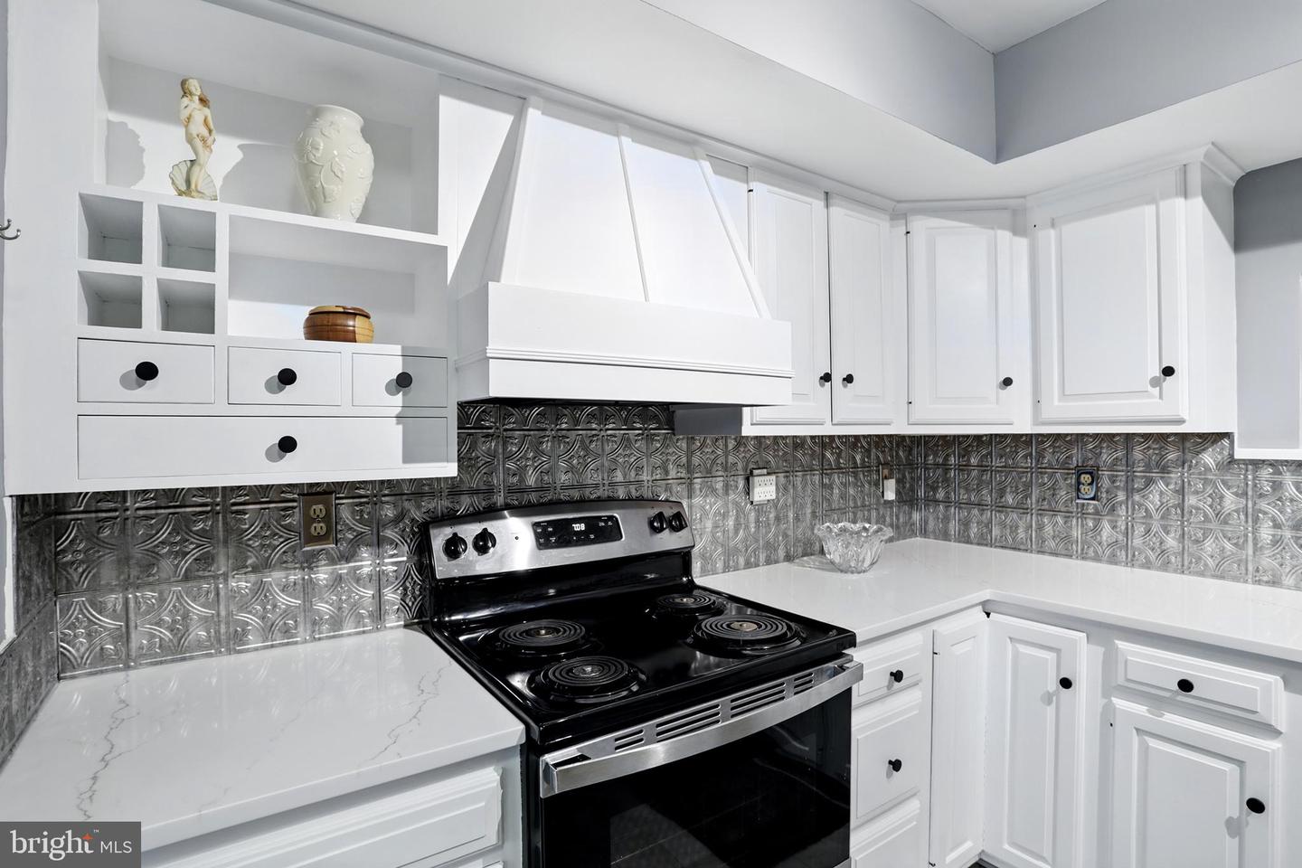 4906 MCFARLAND DR, FAIRFAX, Virginia 22032, 3 Bedrooms Bedrooms, ,2 BathroomsBathrooms,Residential,For sale,4906 MCFARLAND DR,VAFX2227750 MLS # VAFX2227750